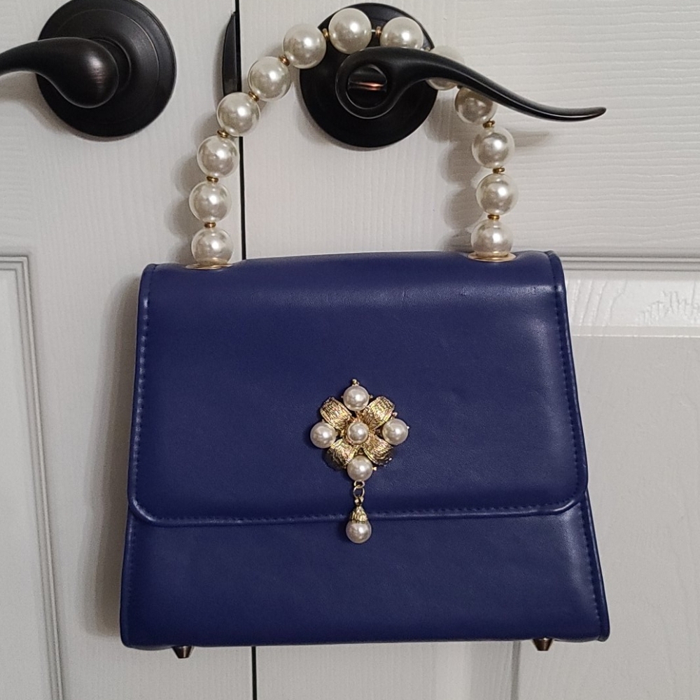 Mini Bag with Pearl handle!!
